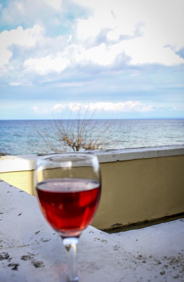 Pelagion II Sea Coral - Beachfront Holiday Home Kypseli Luaran gambar